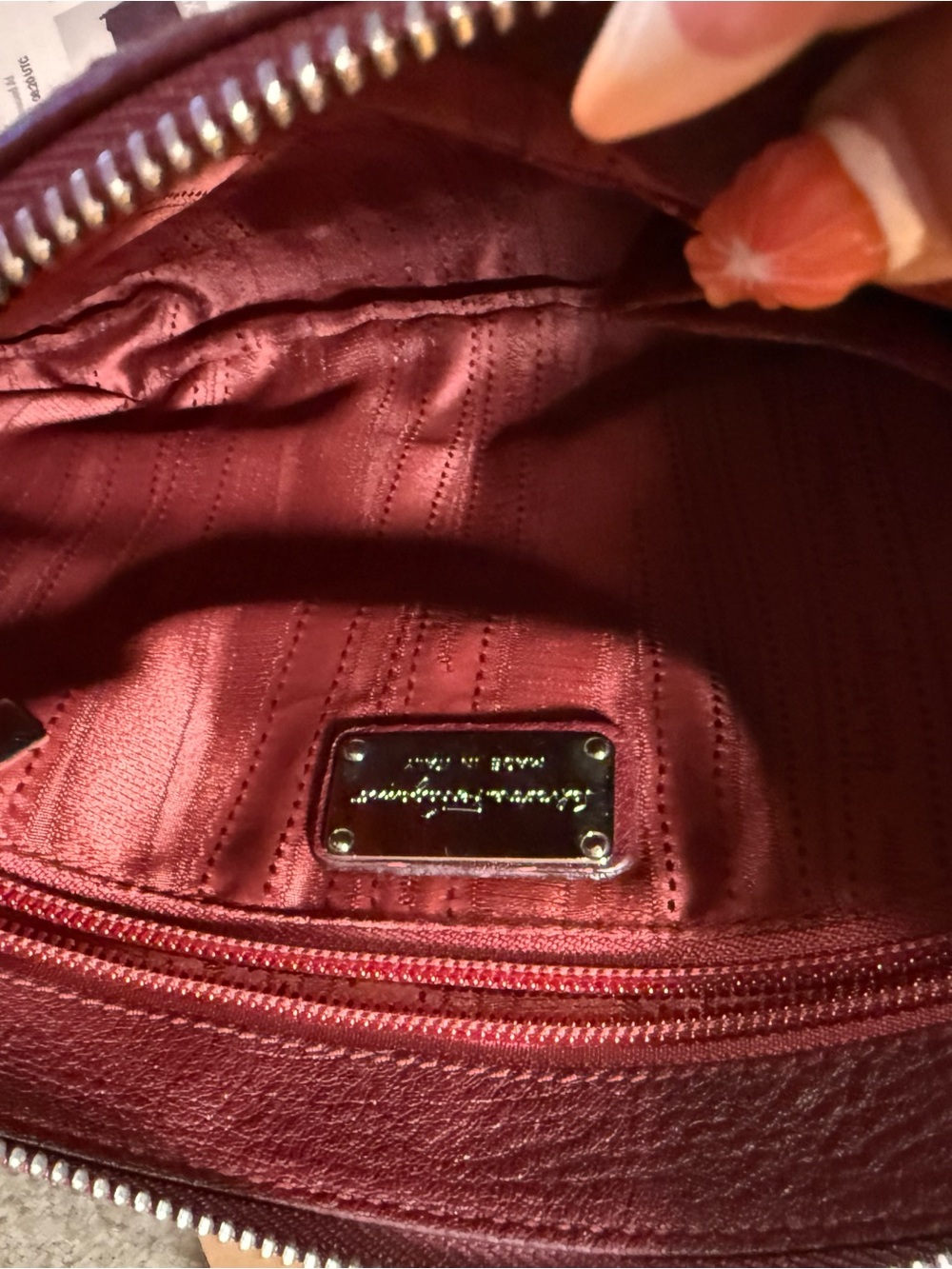 Salvatore Ferragamo Burgundy Pebbled Leather Shoulder Bag - Picture 6 of 7